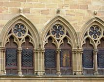 Готические окна. Дом XIV века., Корд-сюр-Сьель