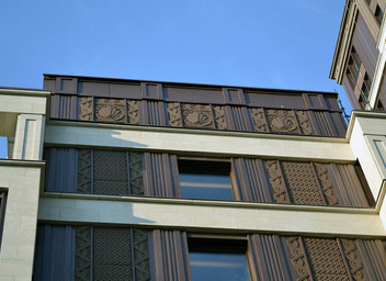 СФБ панели коричневого цвета для отделки фасада ЖК Дом на Тишинке